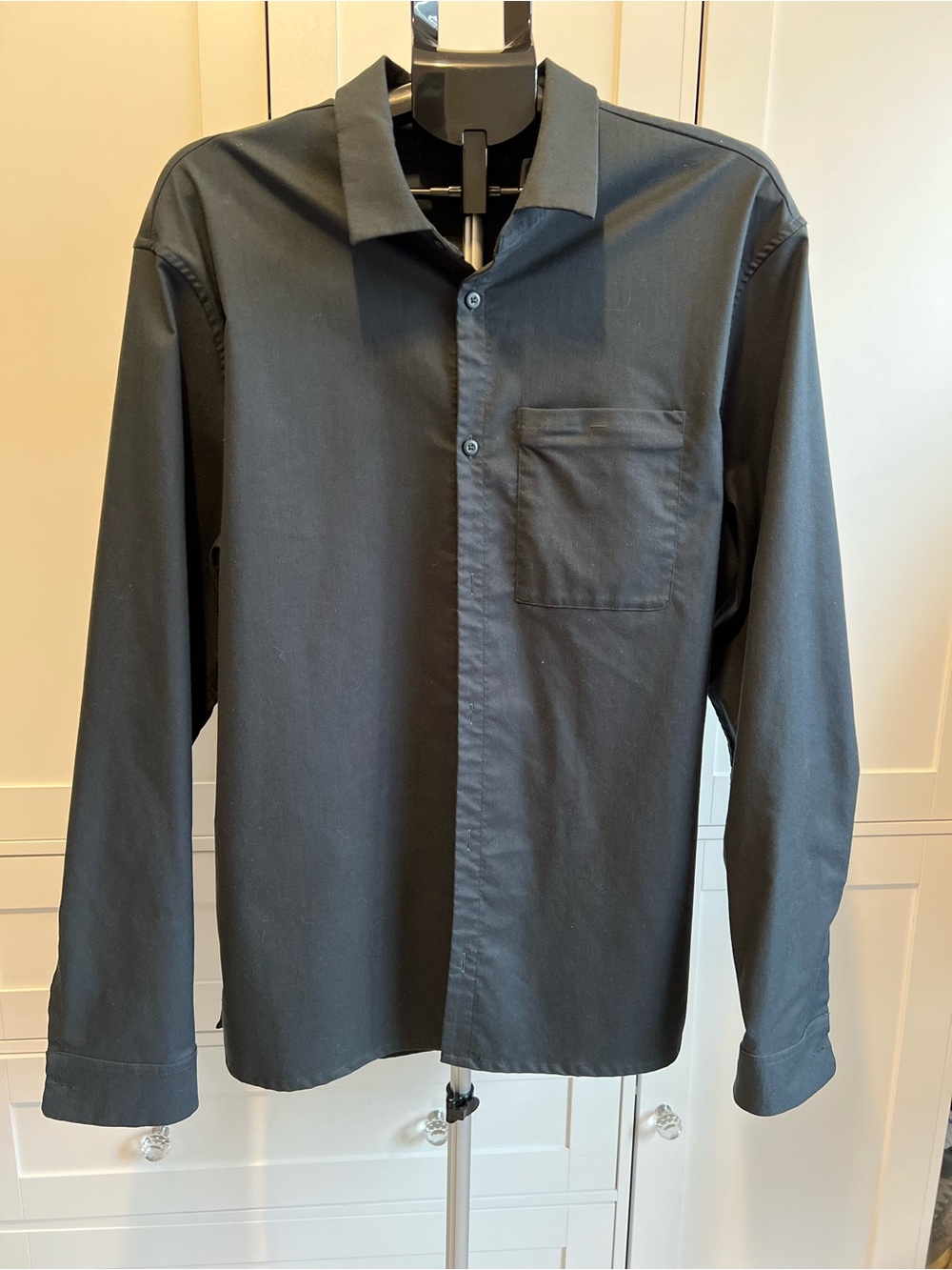 lululemon athletica Men's dark green Long-Sleeve Button-Front Shirt